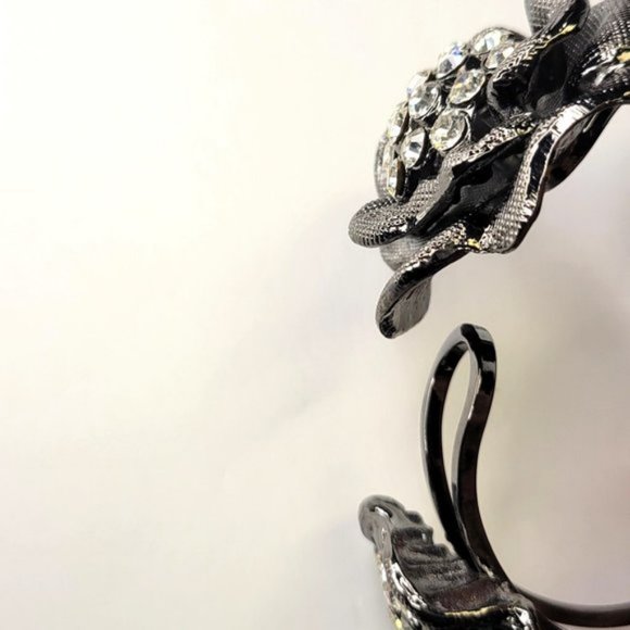 Sparkling Crystal Cuff Hematite Bracelet - Picture 6 of 15